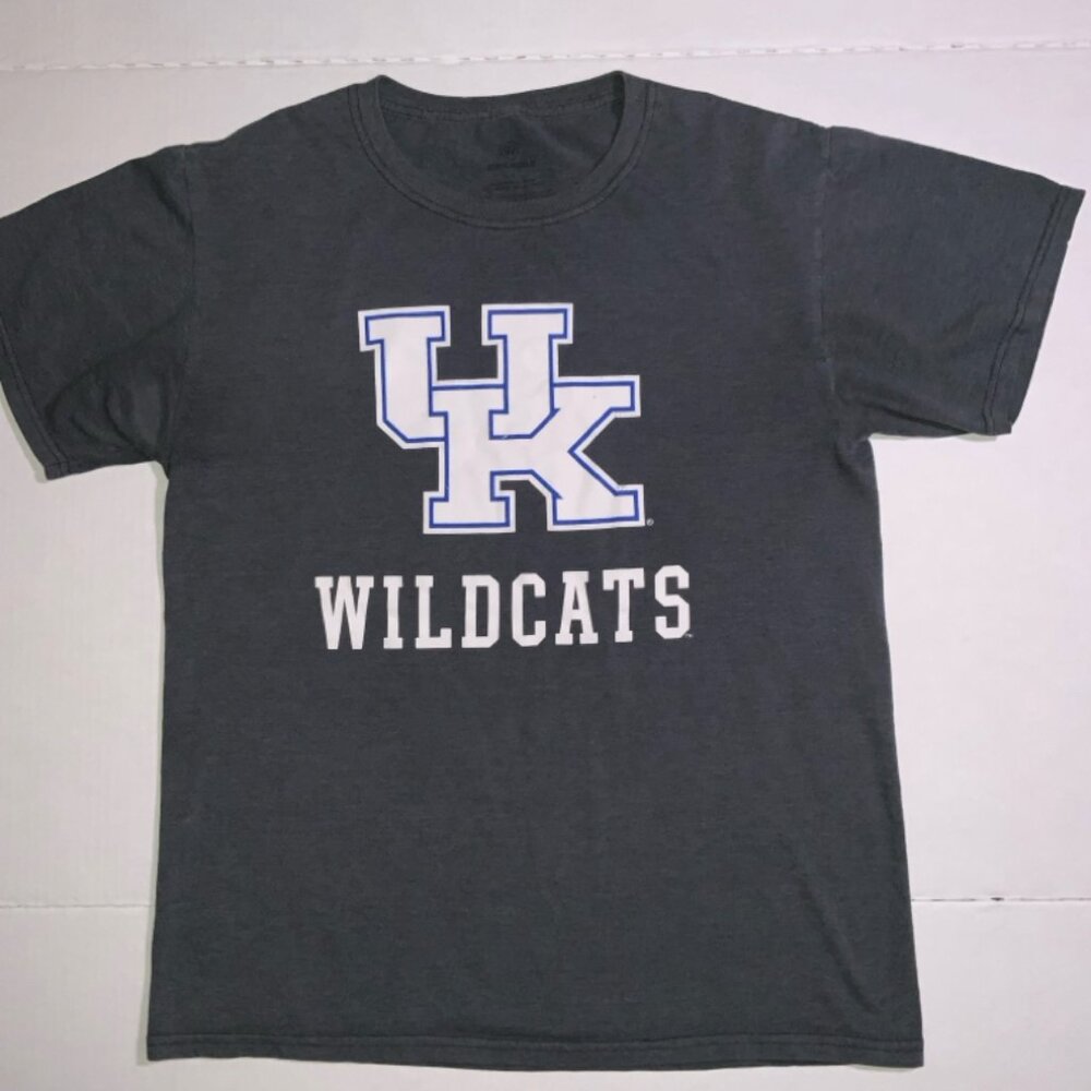 Top Of The World Small UK Kentucky Wildcat Graphic Short Sleeve Crewneck Shirt‎